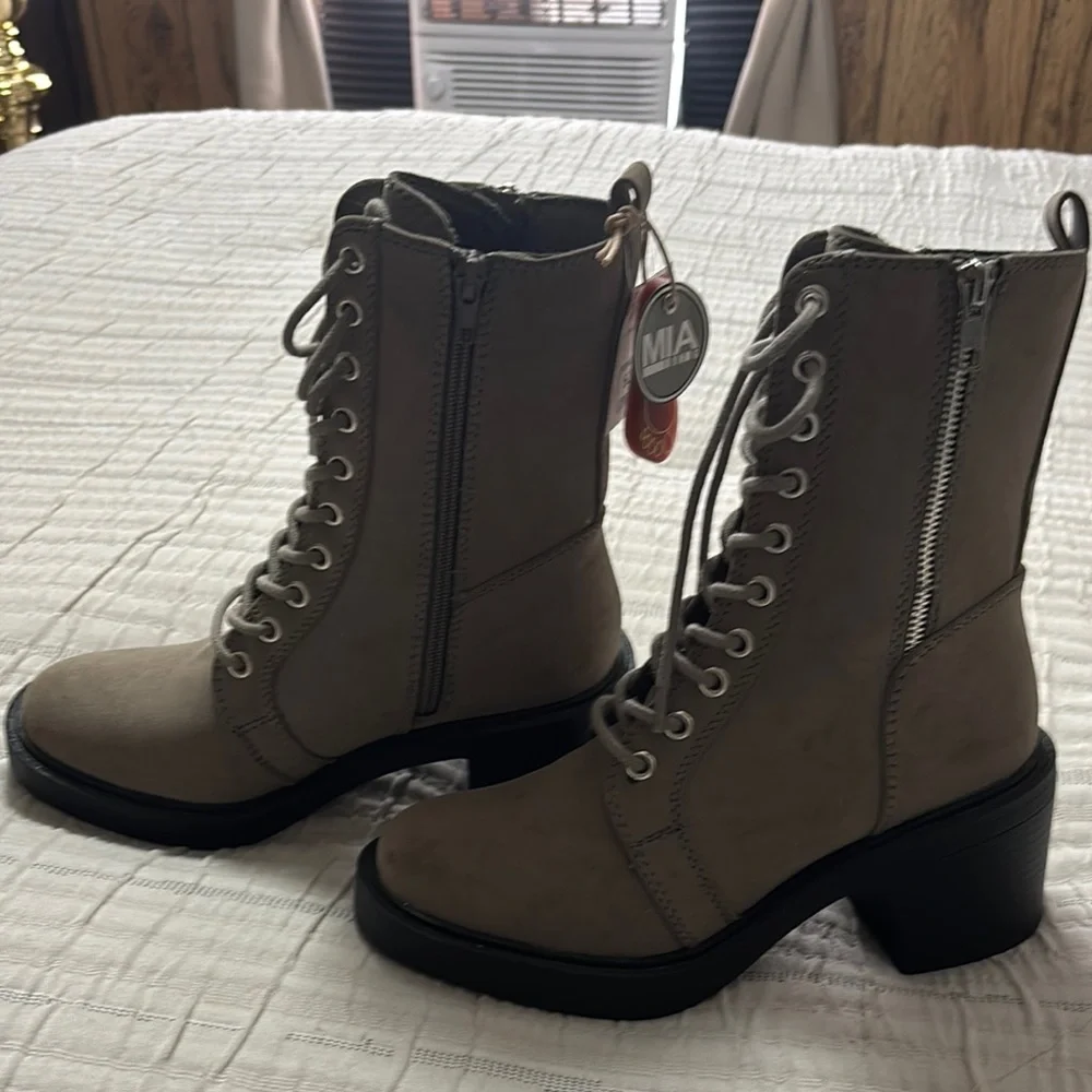 MIA Tan Combat Moto Boots with Rugged Sole - Picture 7 of 15